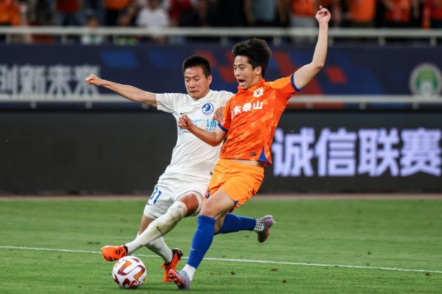 乐鱼体育登录地址-崔康熙练新丁提前布局三线作战 早已安排课外作业